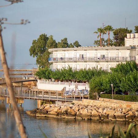 Hotel Restaurant Juanito Platja Sant Carles De La Rapita Ngoại thất bức ảnh