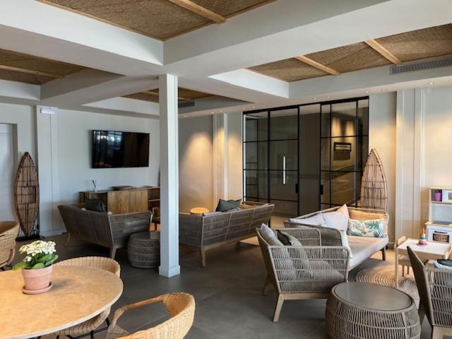 Hotel Restaurant Juanito Platja Sant Carles De La Rapita Ngoại thất bức ảnh