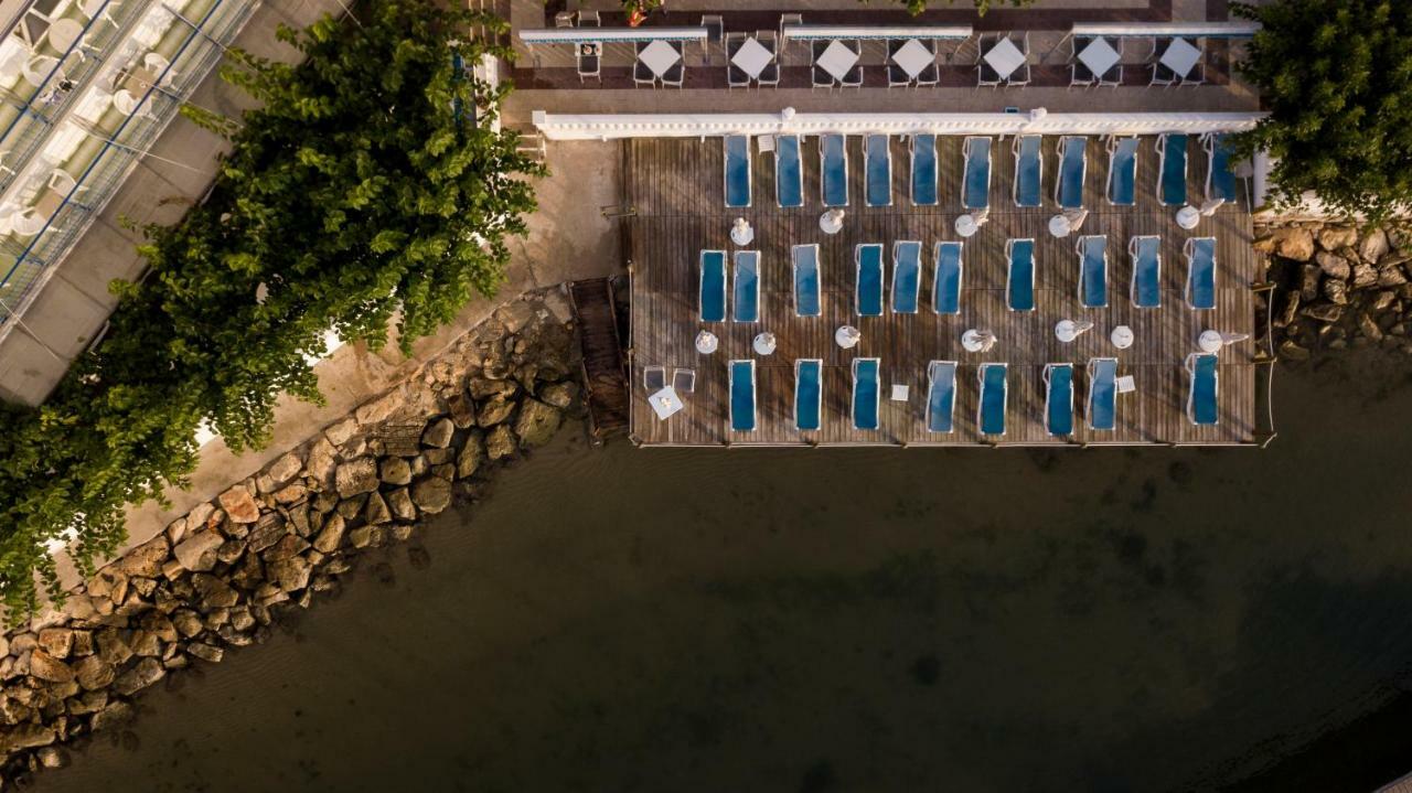 Hotel Restaurant Juanito Platja Sant Carles De La Rapita Ngoại thất bức ảnh